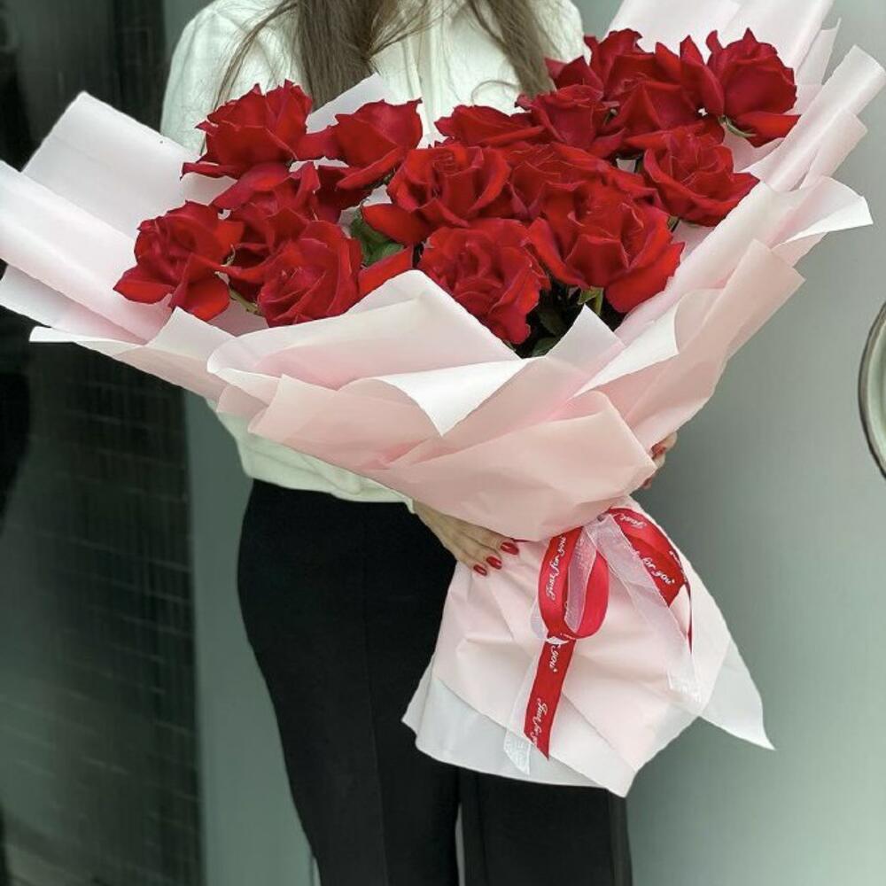 Красные розы